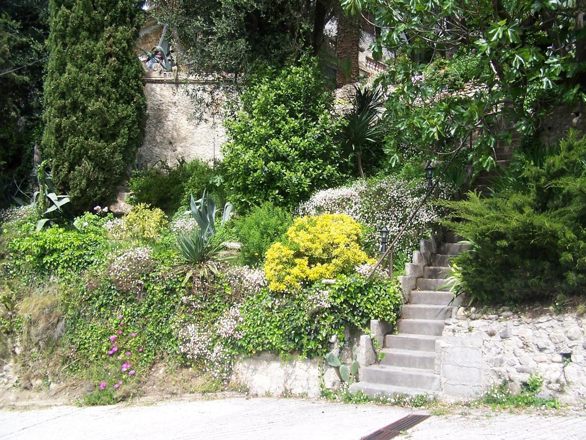 Castel Enchante Ницца Экстерьер фото